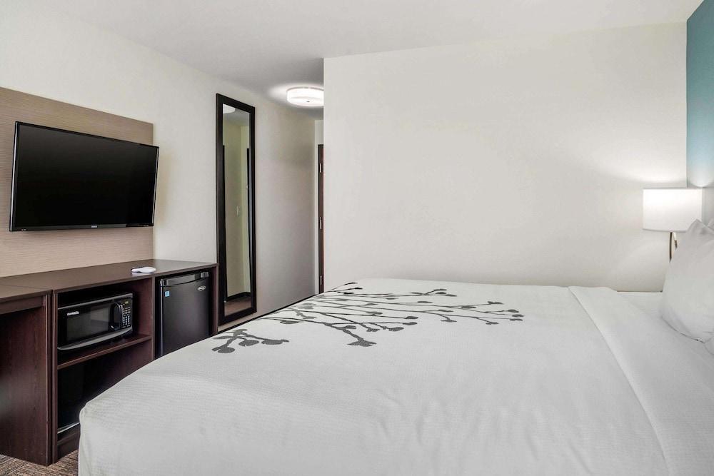 Sleep & Near Westchase 3*