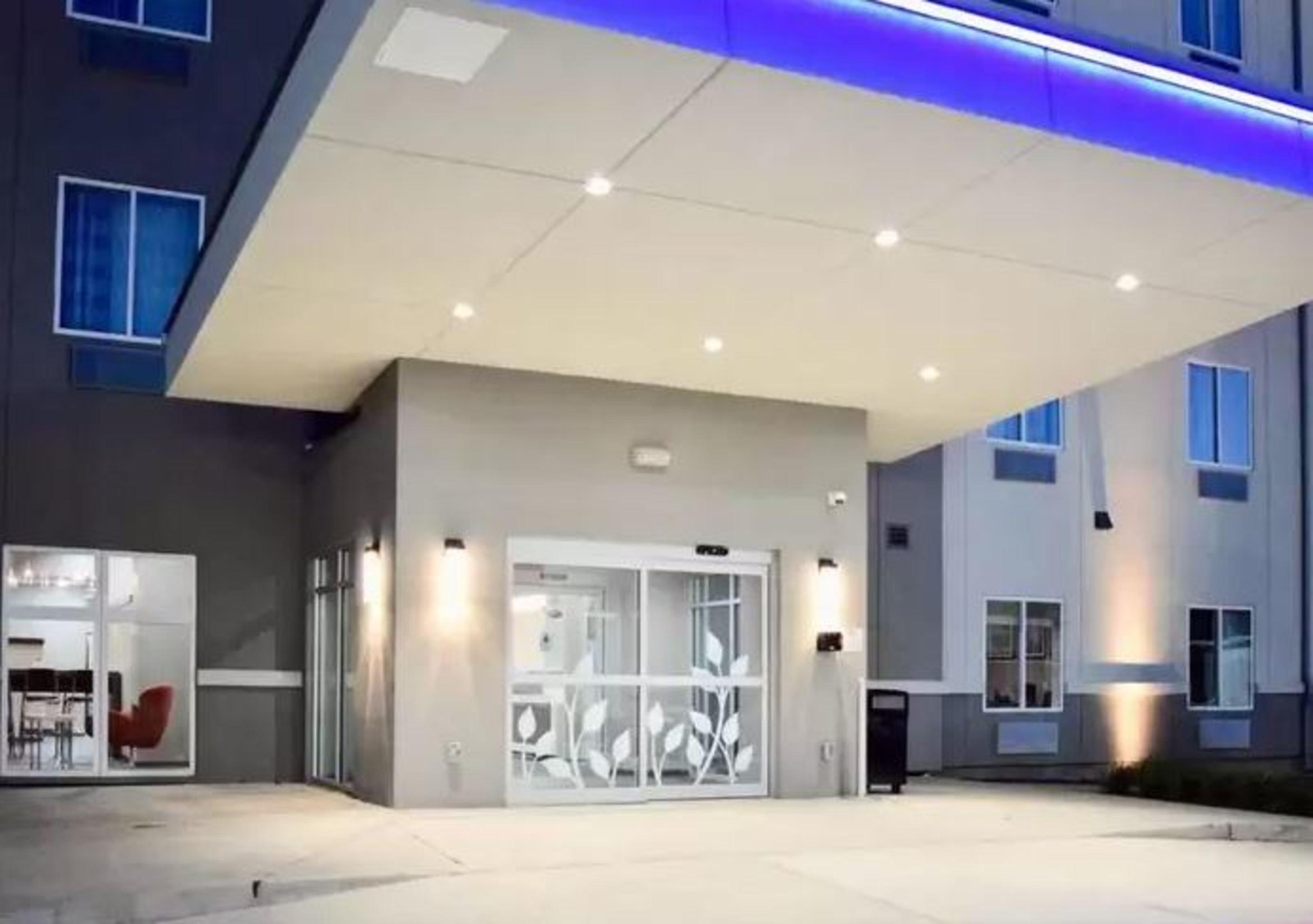 Sleep & Near Westchase Hotel